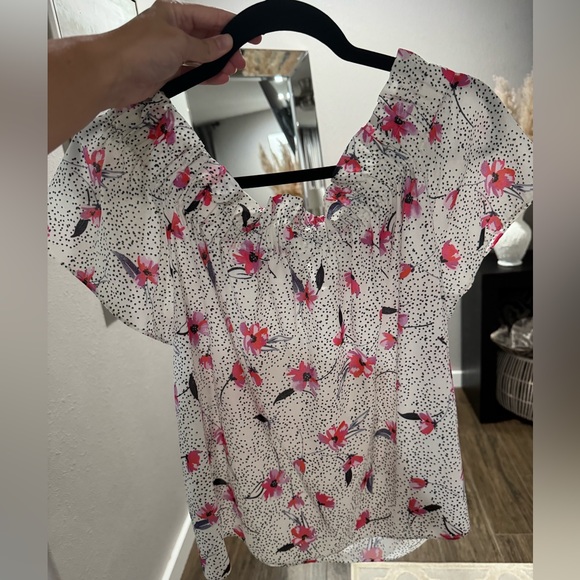 Off shoulder top - Picture 1 of 3